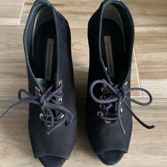 Diane von Furstenberg DVF Platform Wedge Size: 7 - Picture 2 of 4